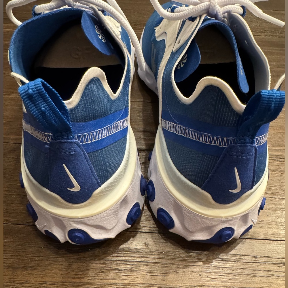 Nike React Kentucky Edition - Picture 3 of 6